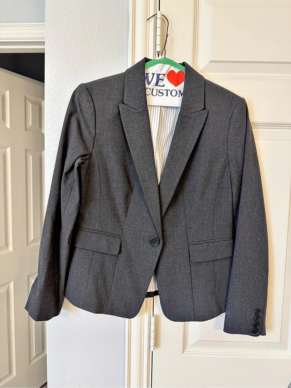 Ann Taylor Women's Gray Blazer Size 0
